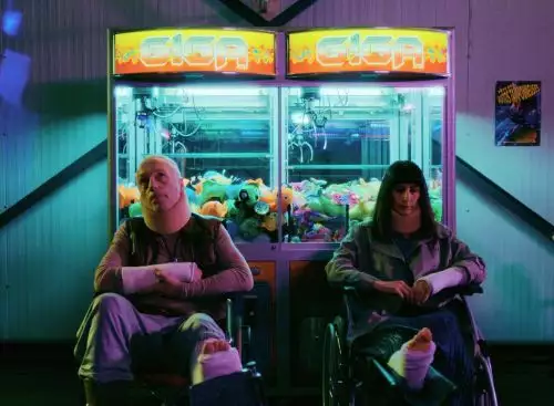 ToutesDirections_134286023452015624_big-cine_deskt.webp