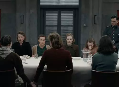 TheTasters_134205627879672703_big-cine_deskt.webp