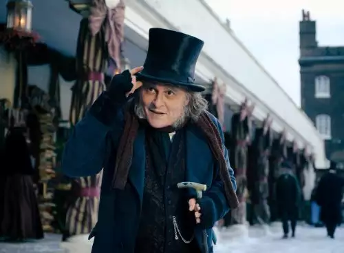 EbenezerAChristmasCarol_134378400112835932_big-cine_deskt.webp