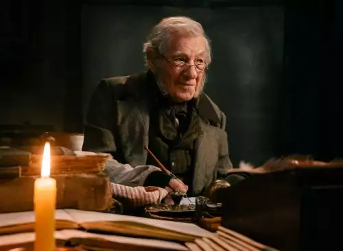 EbenezerAChristmasCarol_134378400151930999_big-cine_deskt.webp