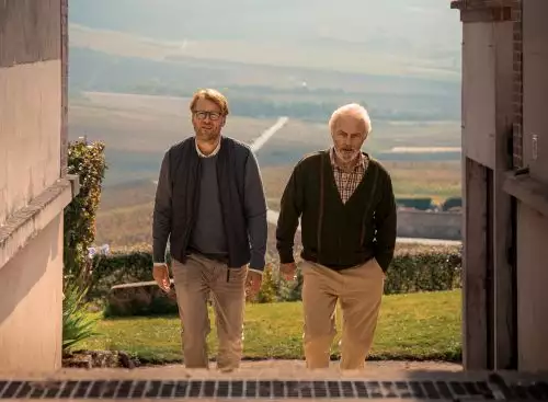 Champagne_134170221154503380_big-cine_deskt.webp