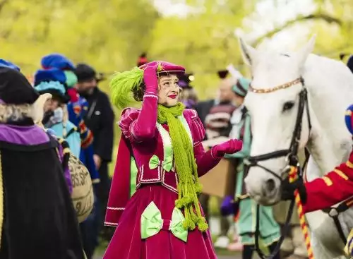 DeGroteSinterklaasfilmendeVliegendePieten_134337048792931999_big-cine_deskt.webp