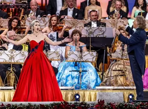 AndrC3A9Rieus2026ChristmasConcertLetItSnow_134320629693095028_big-cine_deskt.webp